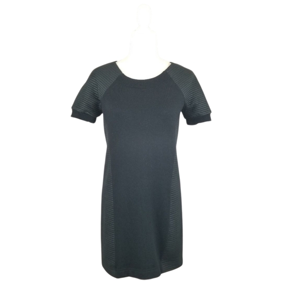 Fabletics Dresses & Skirts - Fabletics Brenna black quilted moto active short sleeve mini dress women's sz XS